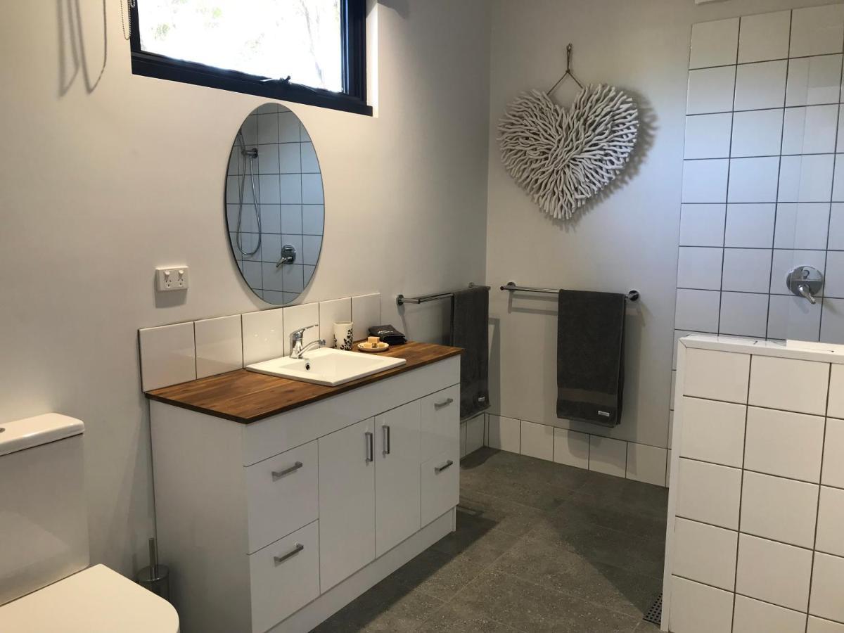 Gillys Guesthouse Metung Kültér fotó
